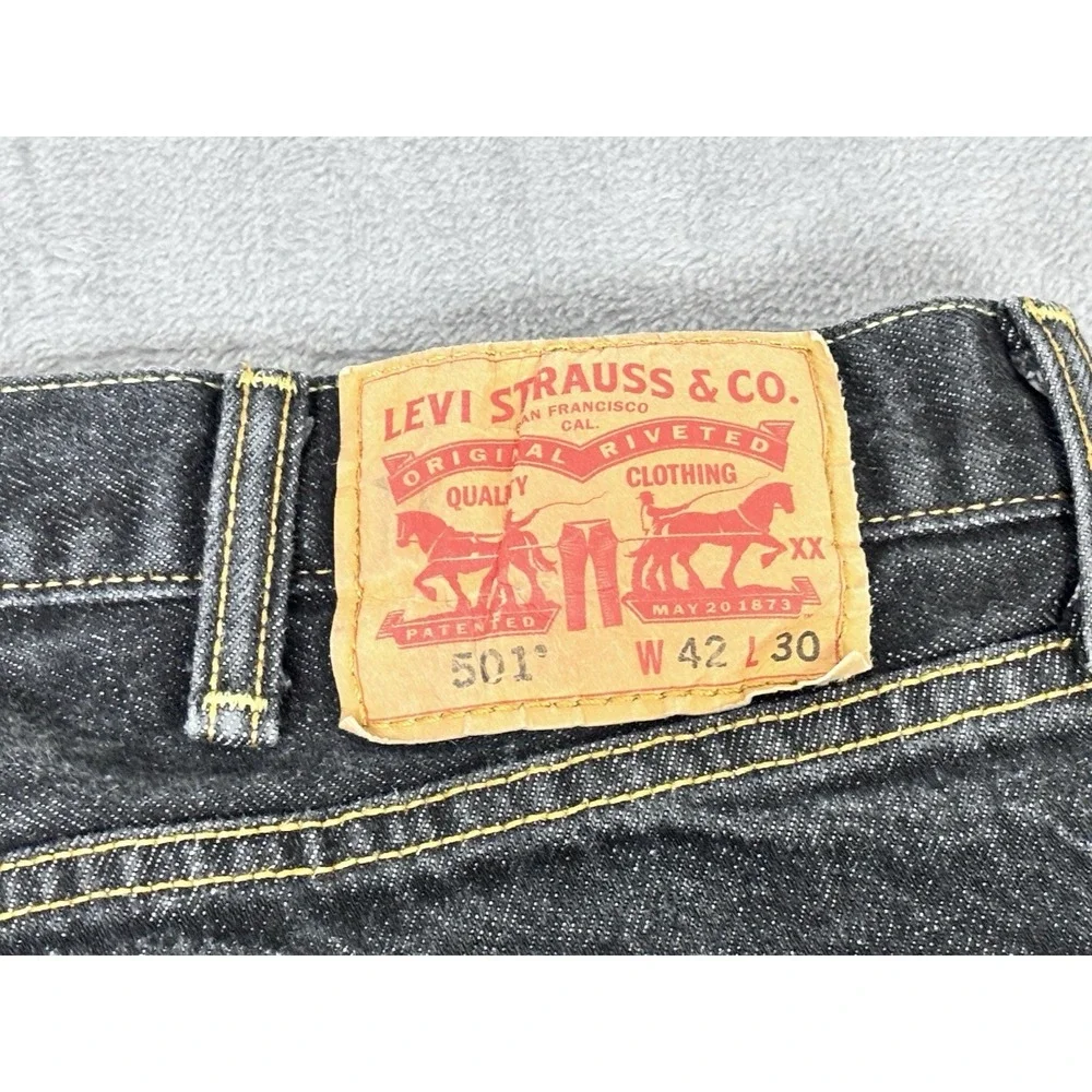 Levi's 501 Mens Black Button Fly Jeans Made in Mexico W42 L30 Actual (40x24) - Picture 10 of 14